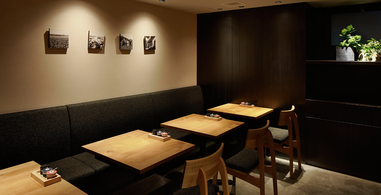 じねんじょ庵 青葉台店の空間