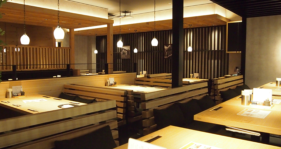 じねんじょ庵あざみ野店の空間