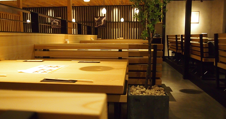 じねんじょ庵あざみ野店の空間